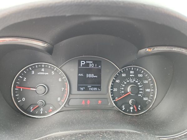 2017 KIA FORTE LX Base