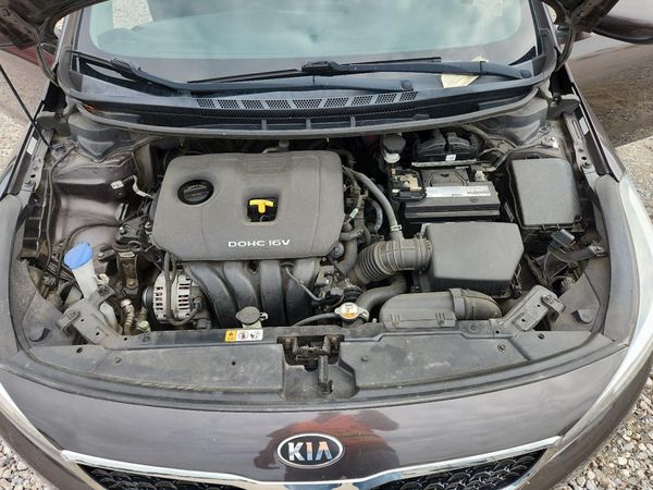 2017 KIA FORTE LX Base
