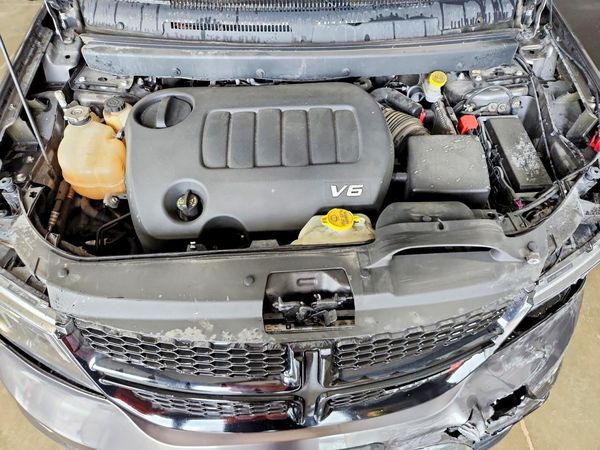 2018 DODGE JOURNEY Crossroad (M,U,C)