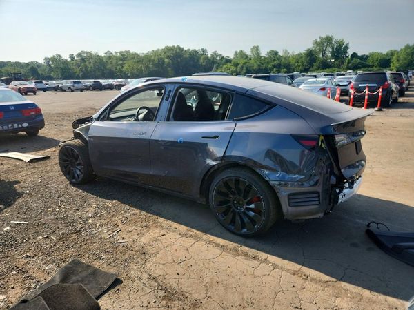 2022 TESLA MODEL  Y