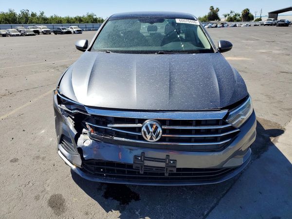 2019 VOLKSWAGEN JETTA S, SE, R-Line