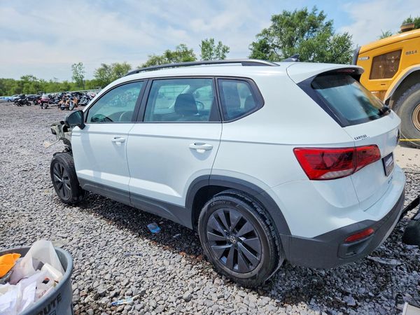 2022 VOLKSWAGEN TAOS 4Motion S