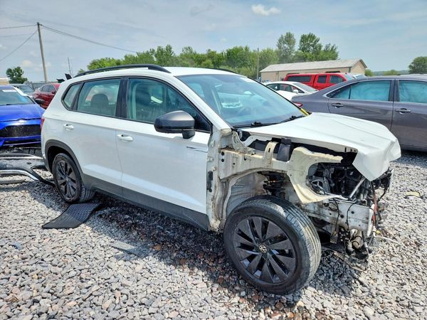 2022 VOLKSWAGEN TAOS 4Motion S
