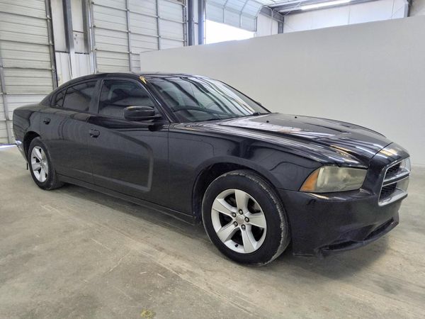 2013 DODGE CHARGER SE