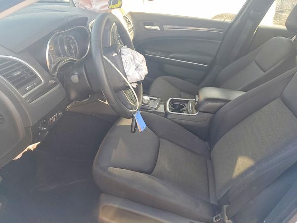 2022 CHRYSLER 300 Touring
