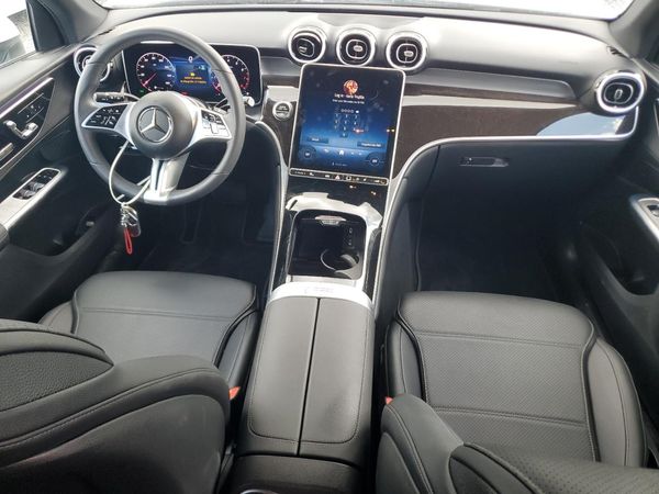 2026 MERCEDES-BENZ GLC GLC300