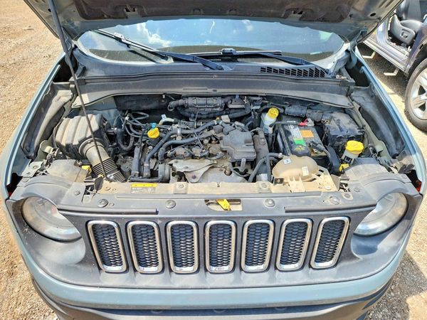 2017 JEEP RENEGADE LATITUDE 4X4