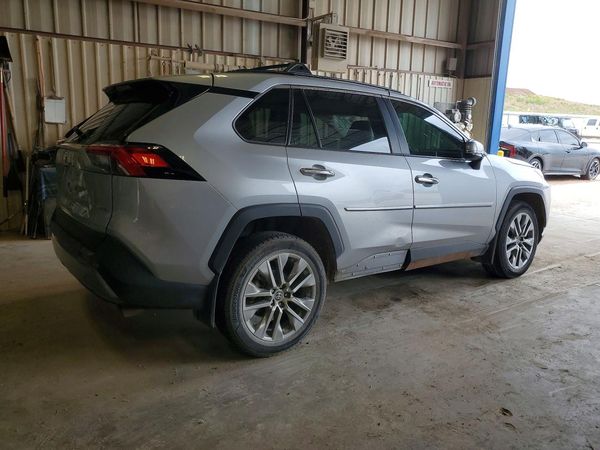 2022 TOYOTA RAV4 Limited