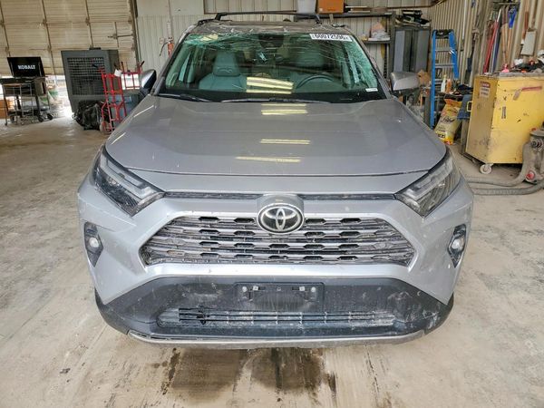 2022 TOYOTA RAV4 Limited