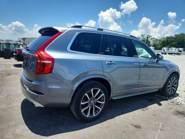 2017 VOLVO XC90