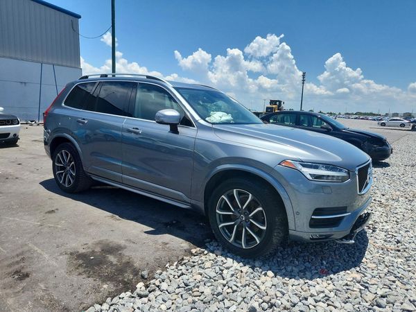 2017 VOLVO XC90