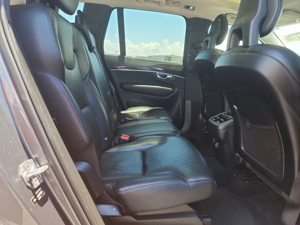 2017 VOLVO XC90
