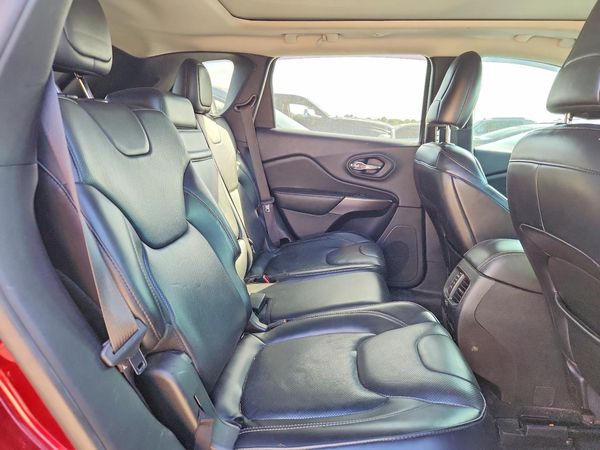 2019 JEEP CHEROKEE OVERLAND 4X4