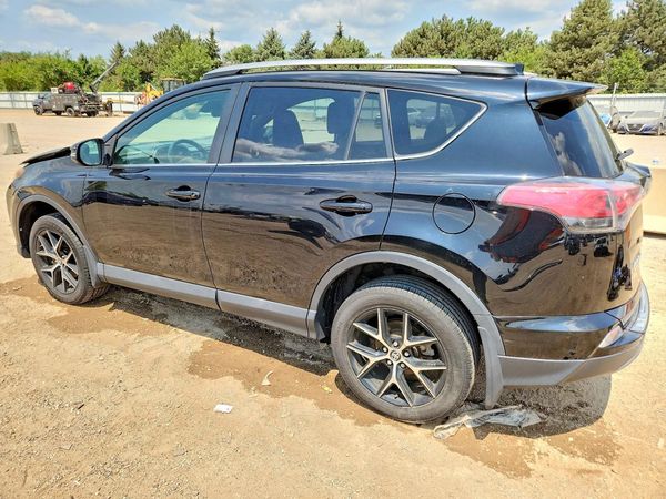 2018 TOYOTA RAV4 SE