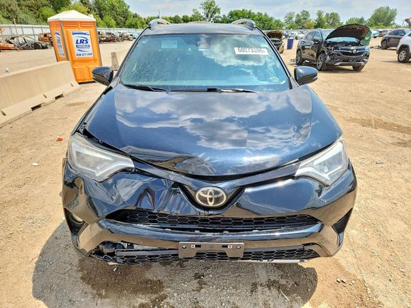 2018 TOYOTA RAV4 SE
