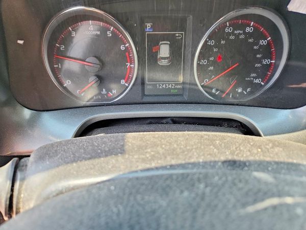 2018 TOYOTA RAV4 SE