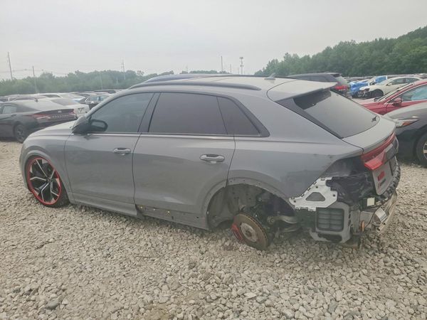 2024 AUDI RS Q8
