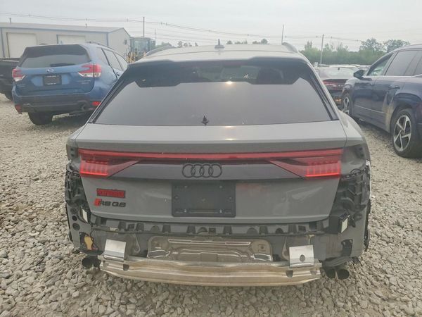 2024 AUDI RS Q8
