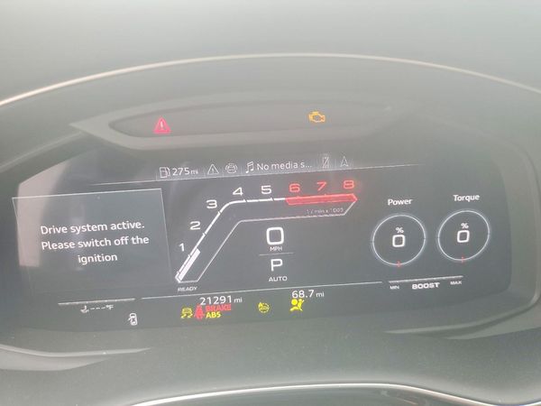 2024 AUDI RS Q8