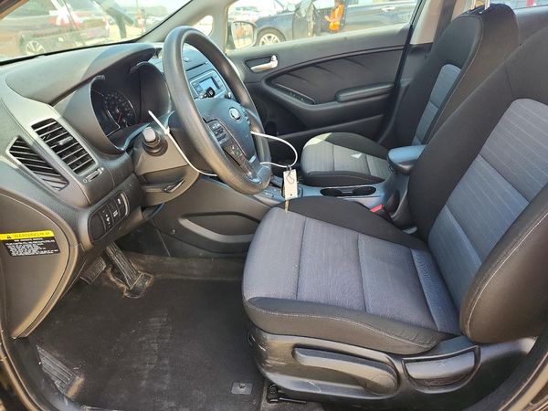 2015 KIA FORTE GL(Middle-low grade)