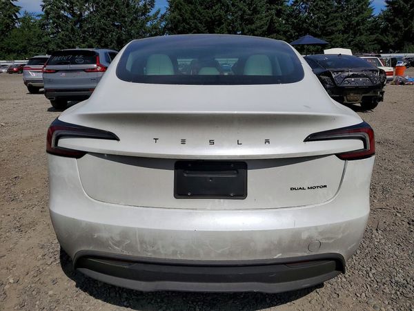 2026 TESLA MODEL 3