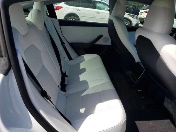 2026 TESLA MODEL 3