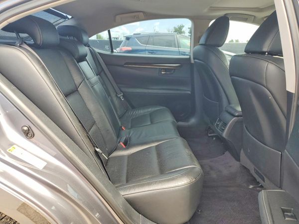2014 LEXUS ES