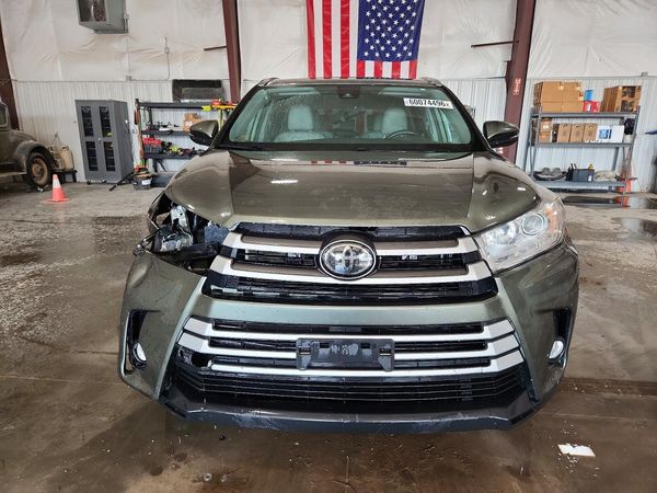 2019 TOYOTA HIGHLANDER SE/XLE