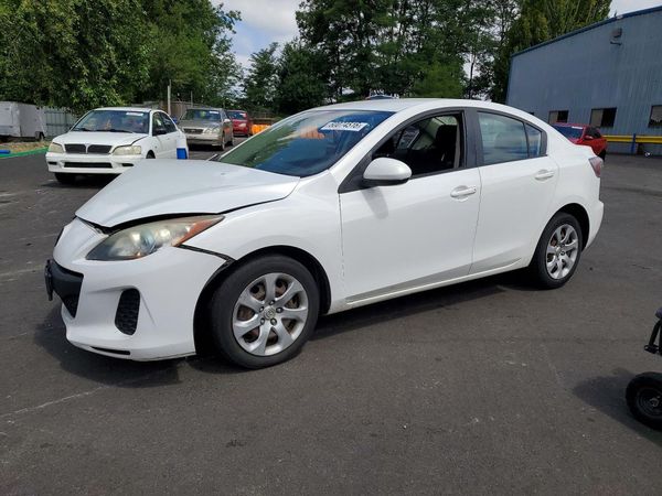 2013 MAZDA 3 Sport/GX