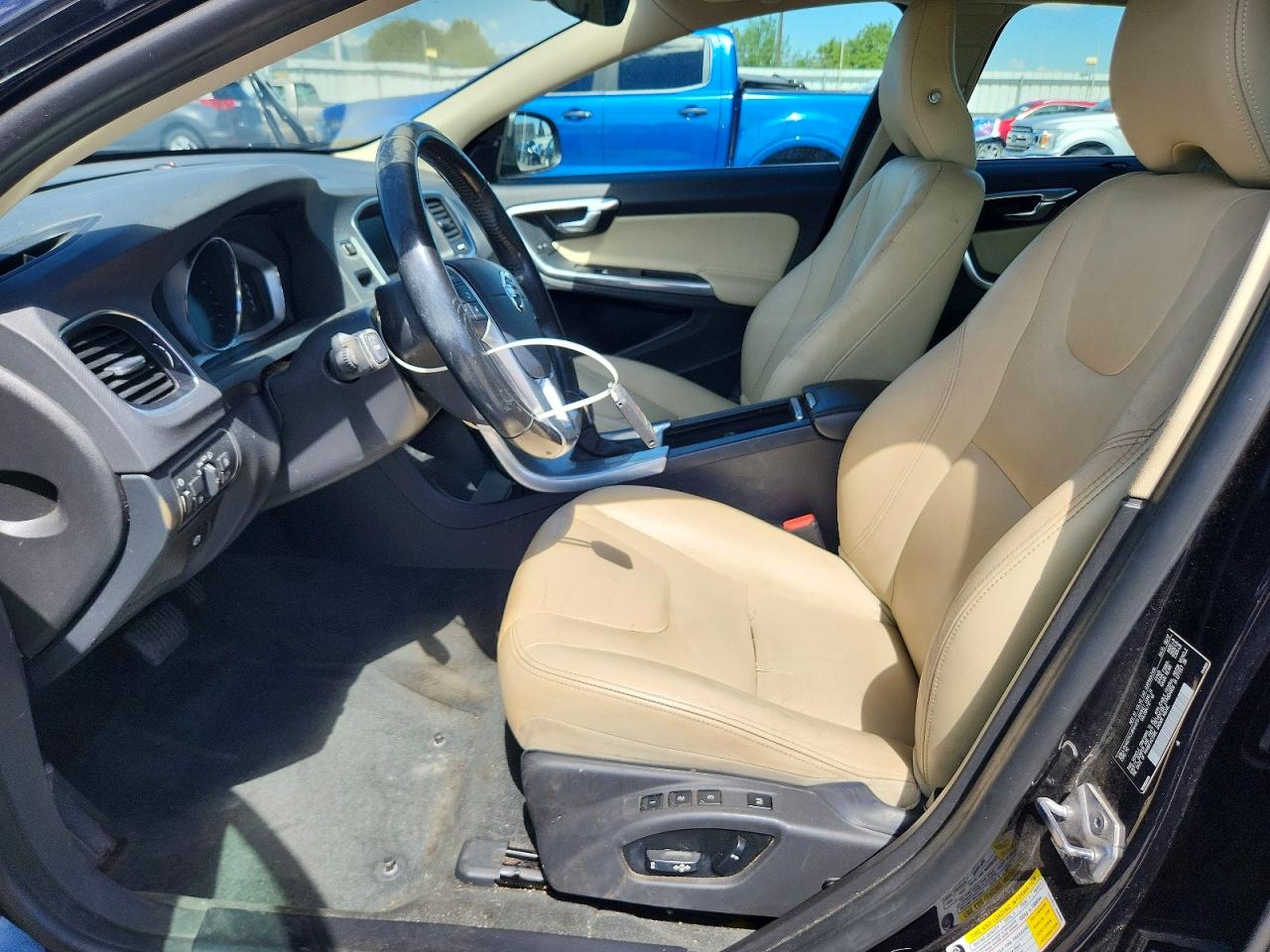 2018 VOLVO S60 Premier