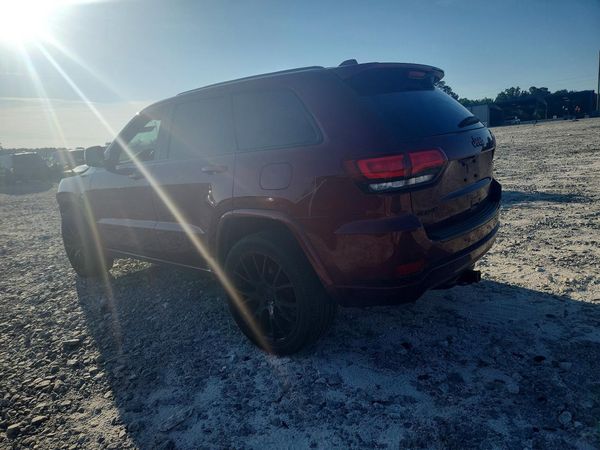 2017 JEEP GRAND CHEROKEE LAREDO 4X4