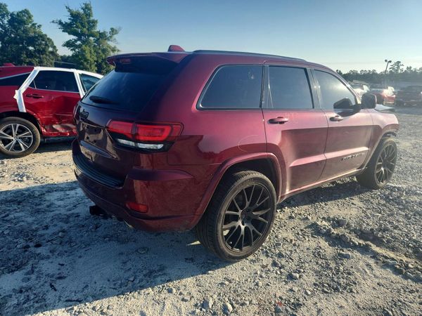 2017 JEEP GRAND CHEROKEE LAREDO 4X4