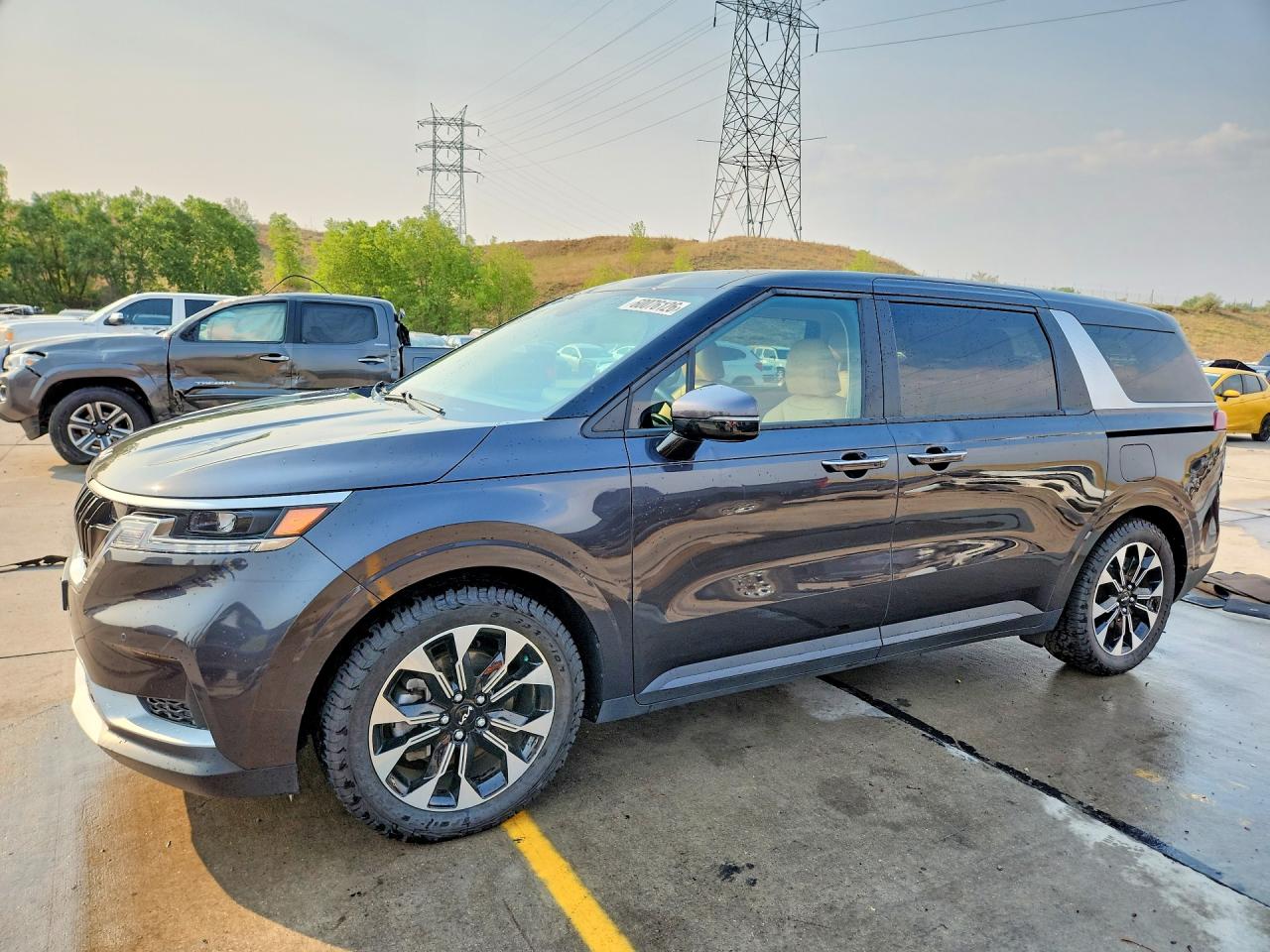 2024 KIA CARNIVAL EX