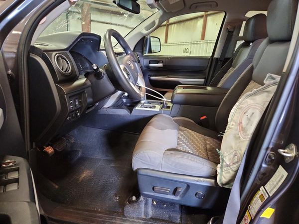 2018 TOYOTA TUNDRA SR5