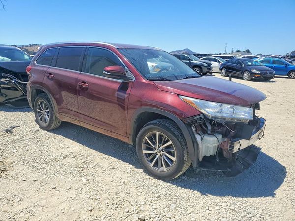 2018 TOYOTA HIGHLANDER SE/XLE