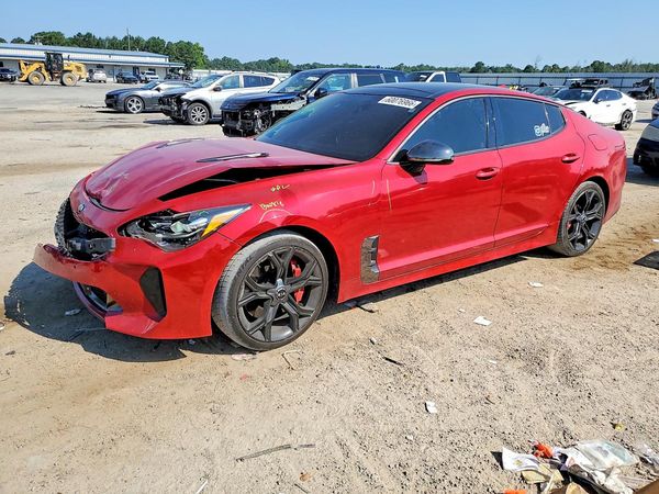 2019 KIA STINGER GT1