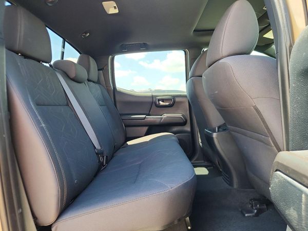 2017 TOYOTA TACOMA