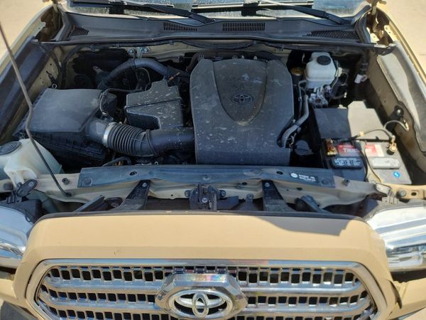 2017 TOYOTA TACOMA