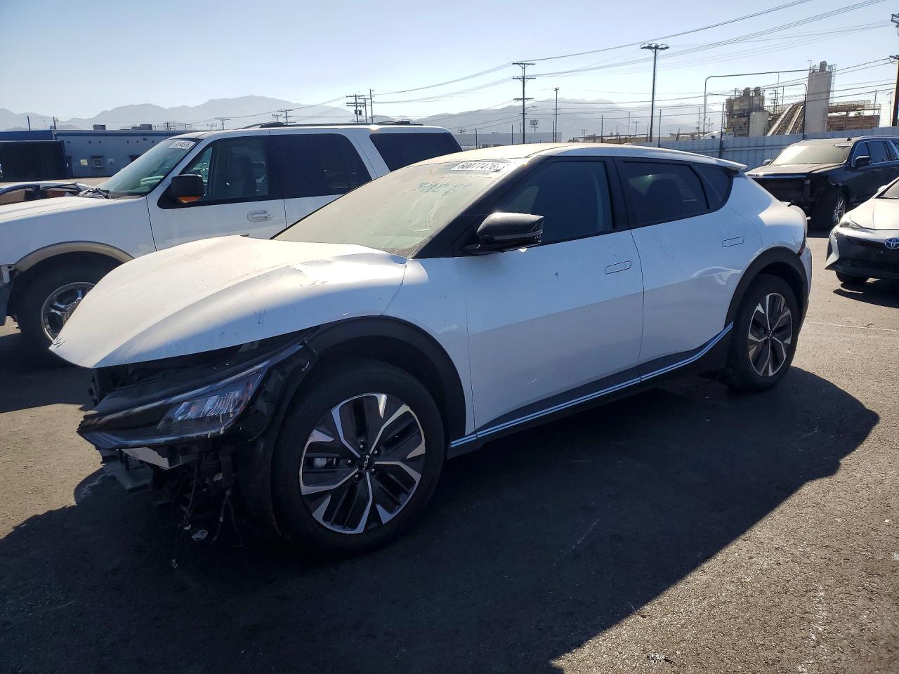 2024 KIA EV6 Light, Wind