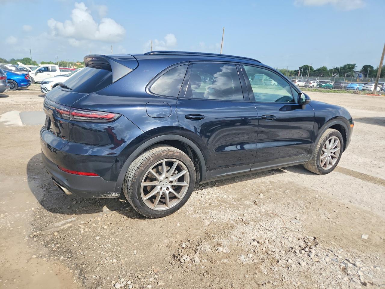 2019 PORSCHE CAYENNE
