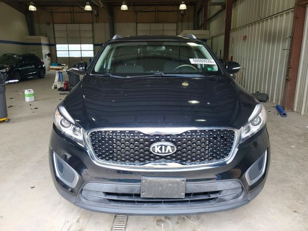 2017 KIA SORENTO L, LX