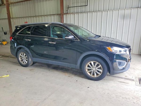 2017 KIA SORENTO L, LX