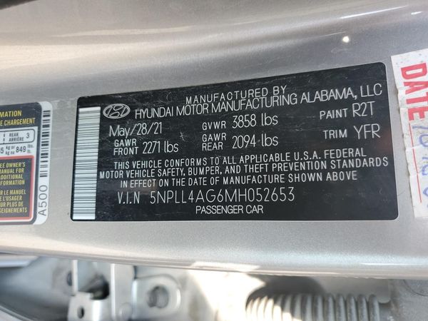 2021 HYUNDAI ELANTRA SE
