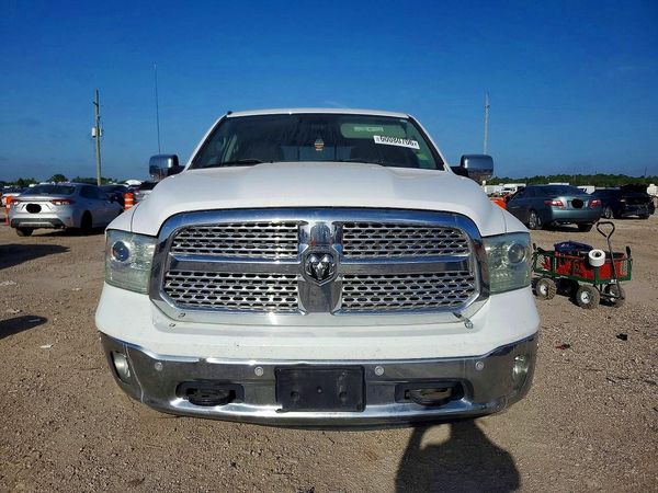 2014 RAM 1500 LARAMIE CREW CAB 4X4