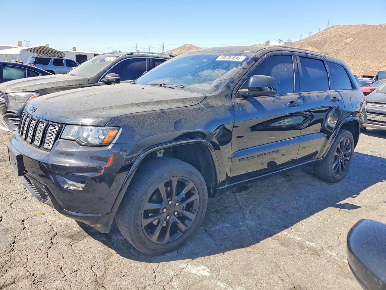 2017 JEEP GRAND CHEROKEE LAREDO 4X2
