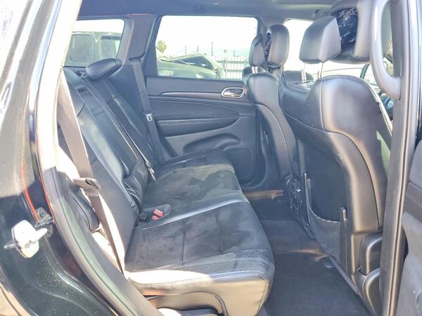 2017 JEEP GRAND CHEROKEE LAREDO 4X2