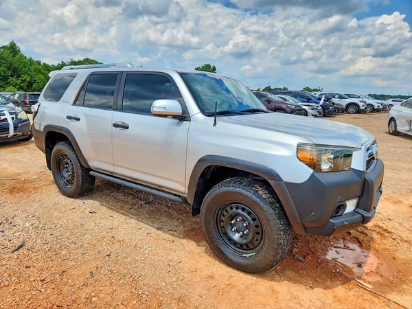 2013 TOYOTA 4RUNNER