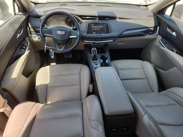 2023 CADILLAC XT4
