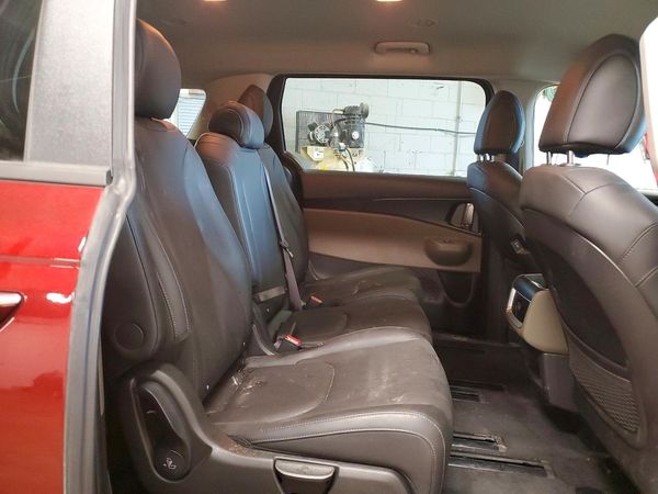 2026 KIA CARNIVAL LX, LXS