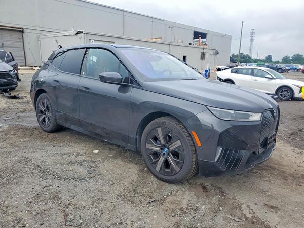 2024 BMW IX xDrive50